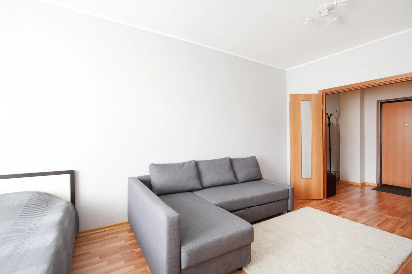 Цены на Rooms-Eкб (Румс-Екб) на улице 8 Марта 188 в Екатеринбурге