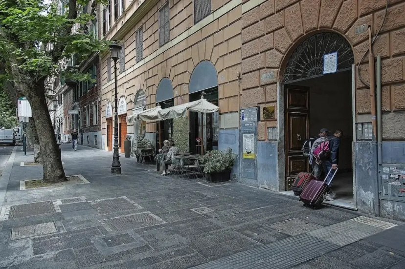 Francesca Tourist Apartment Rome — отель с удобствами в Риме