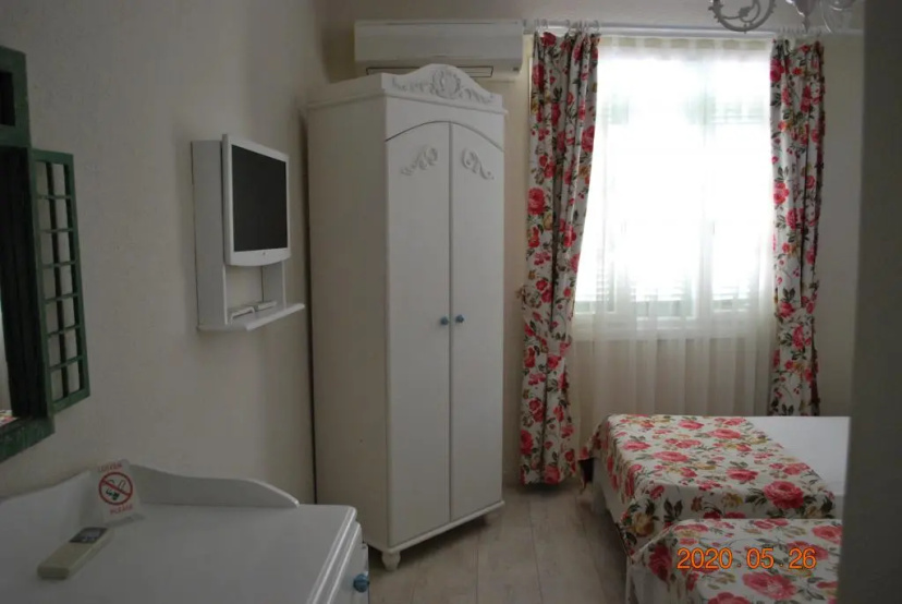 The White Otel Alacati — комфортный отель в Чешме