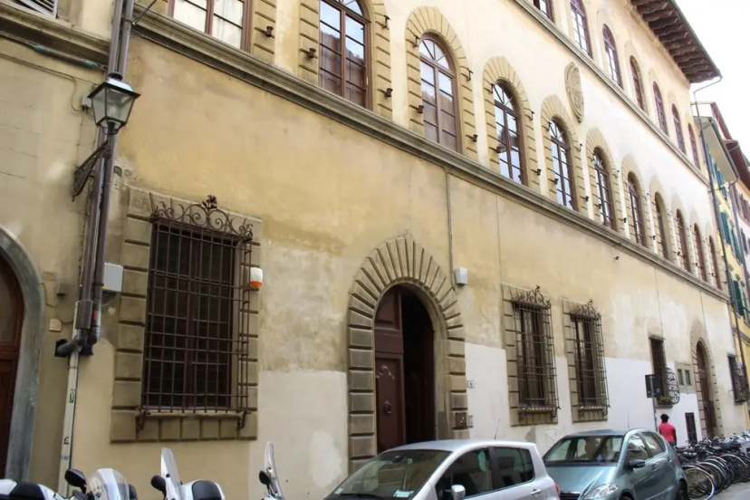 Visconti Halldis Apartment — забронировать отель в Флоренции