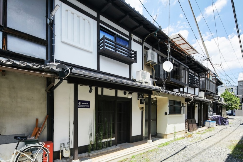 TSUBOMI luxury Inn shimabara-bettei 2 — отель с удобствами в Киото