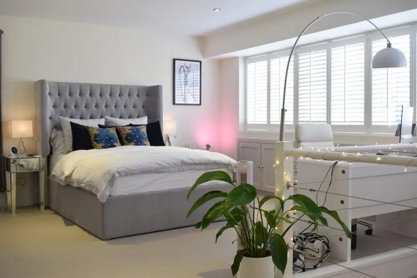 1 Bedroom Apartment in Wapping — отель с удобствами в Лондоне