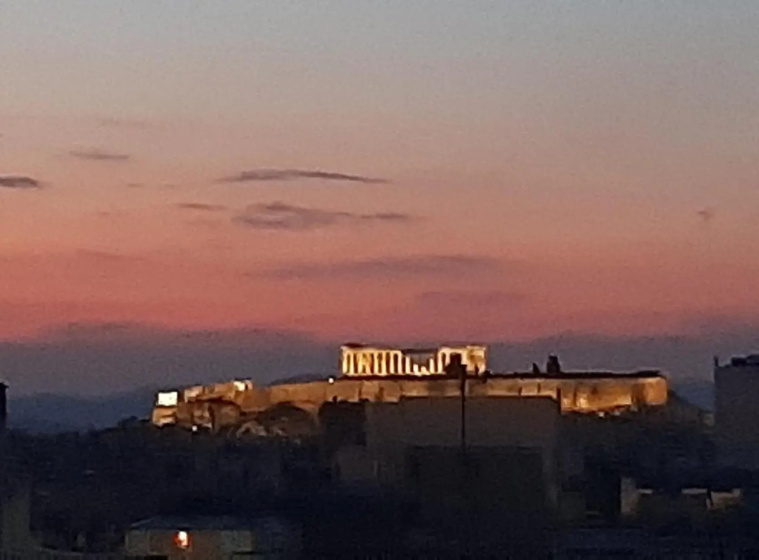 Athens Christina's Akropolis apartment — комфортный отель в Афины