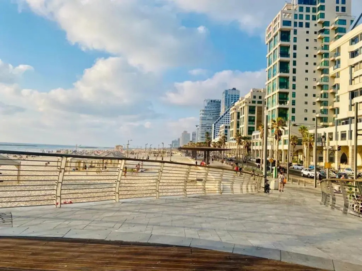 Villa Tlv rhwb hyrqwn 27 tl 'byb — отель с удобствами в Тель-Авиве