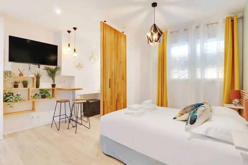 Цены на Charming Apartment With AC -1br-3p- Sentier в Париже
