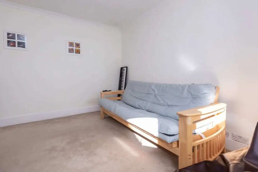 Spacious 1BD Flat w/ Garden - Hammersmith! — забронировать отель в Лондоне