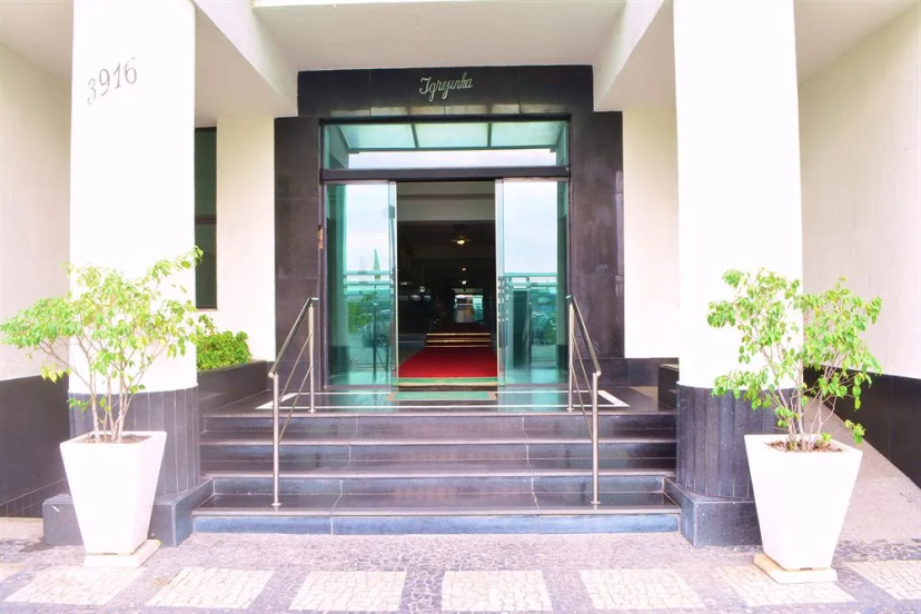 Copacabana Beachfront Penthouse 3 — отель в Рио, Бразилия
