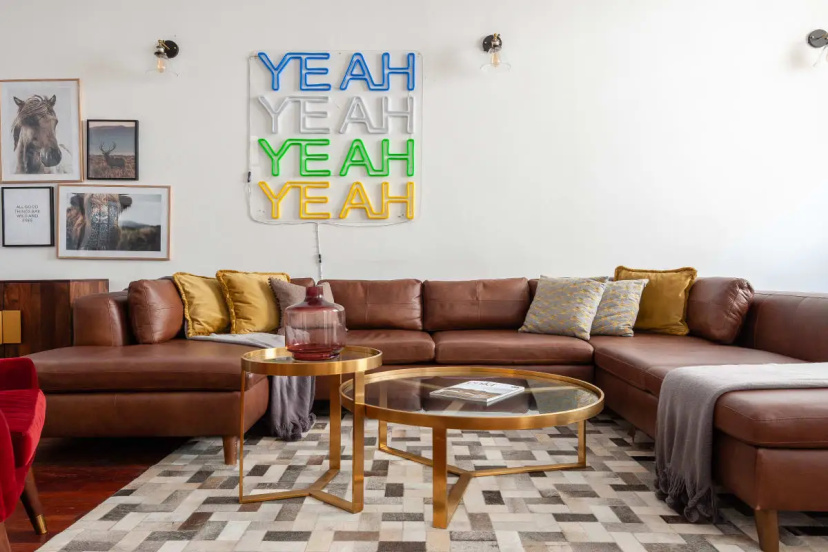 The South Kensington Mews - Lovely & Bright 5BDR Kensington Mews — комфортный отель в Лондоне