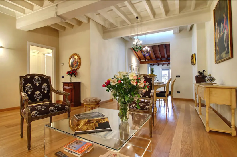 Orlando Palace Apartments — комфортный отель в Флоренции