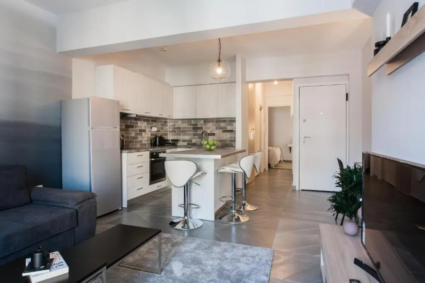 Urban & Cozy 1BD Apartment in Ampelokipoi Area by UPSTREET — отзывы гостей и цены