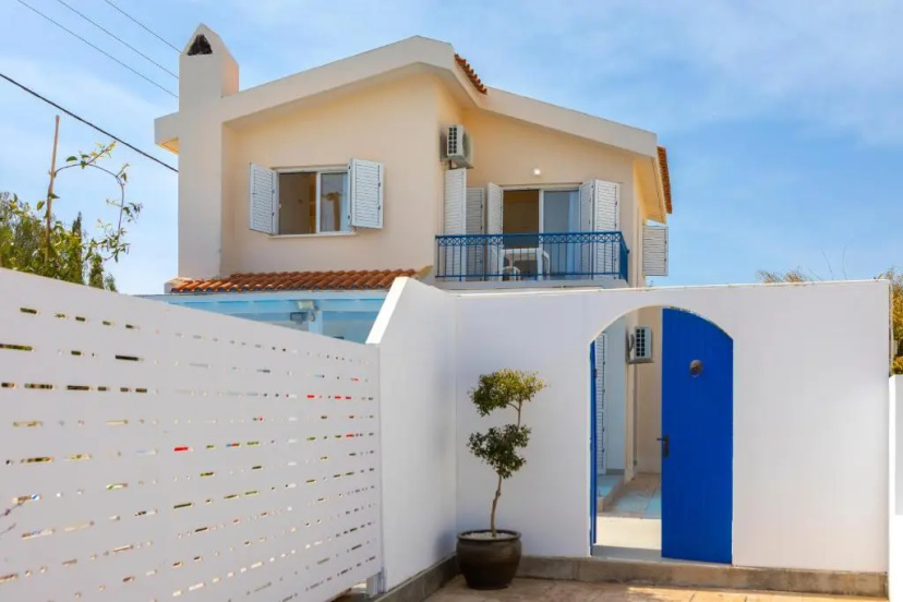 Fig Tree Bay Villa 4 — отель с удобствами в Протарас
