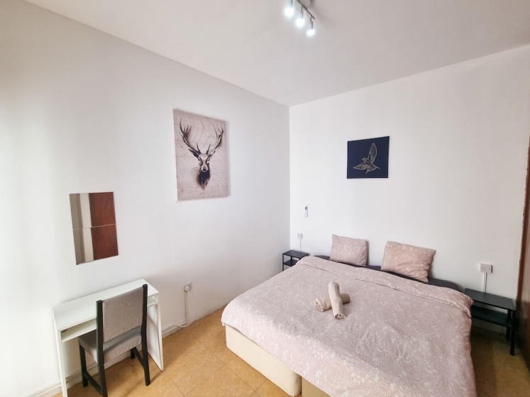 CityCenter Rooms Next to the Beach — отель с удобствами в Ларнака