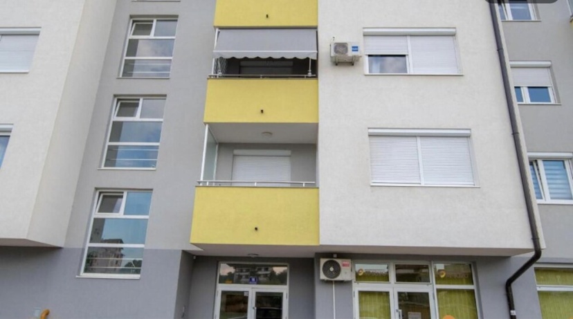 Beautiful Athena Apartment Located in Lukavica 3 — отель в Сараево, Босния и Герцеговина