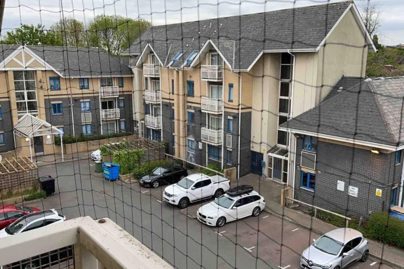 Charming 6-bed Apartment in Wembley Area — отель с удобствами в Лондоне