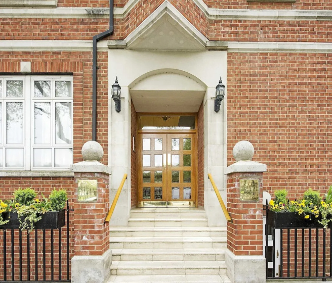 Stylish Apartments in Victoria & Westminster — комфортный отель в Лондоне