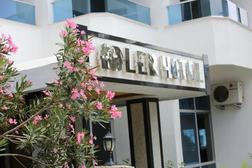 Сравните цены на Adler Hotel в Мармарисе