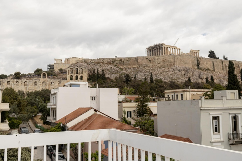 Look Out Ancient Athens From A Unique Spot — комфортный отель в Афины