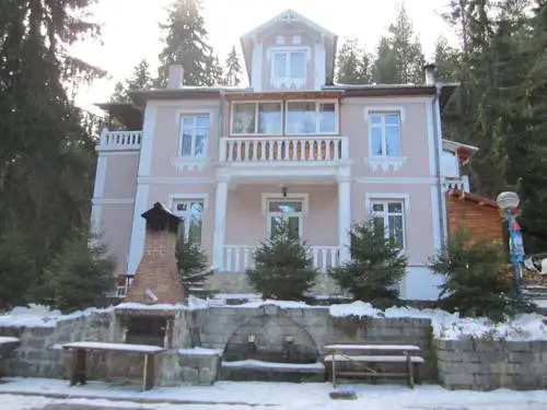 Цены на Pri Voivodite Guest House в Банско