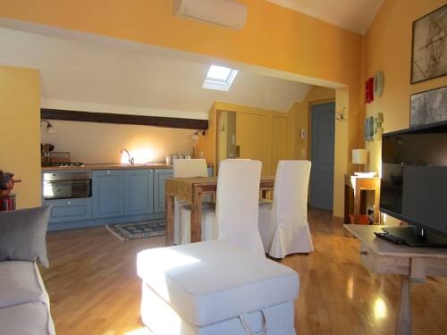 Temporary House - Milan City Centre — забронировать отель в Милане