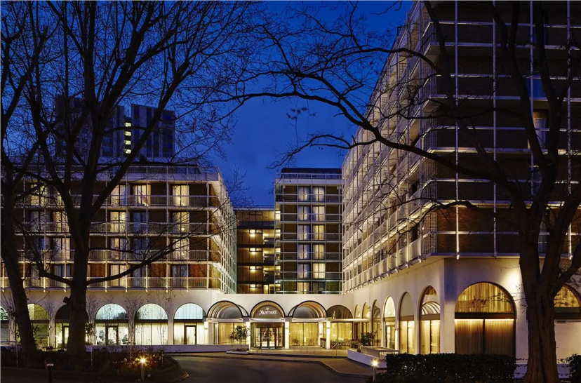 London Marriott Hotel Regents Park — забронировать отель в Лондоне