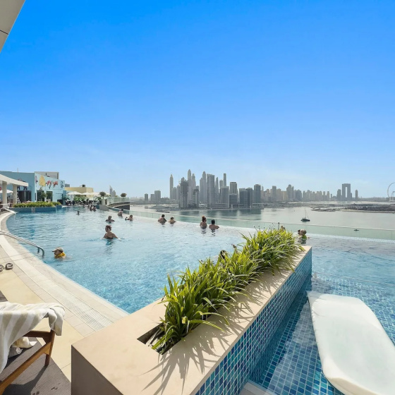 Studio Palm Jumeirah With Rooftop Pool and View — отель в Дубае, Объединенные Арабские Эмираты