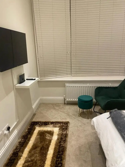 Stunning 1-bed Apartment in London — забронировать отель в Лондоне