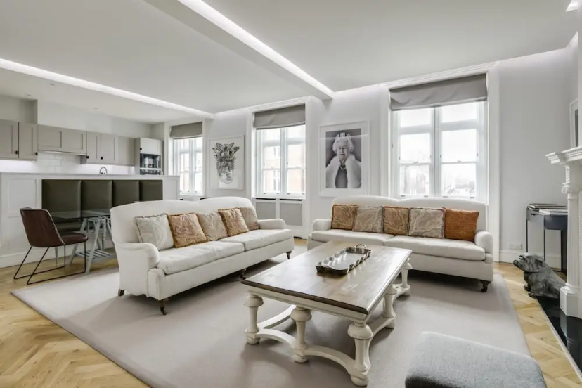 The Connaught Suite in London — отель с удобствами в Лондоне