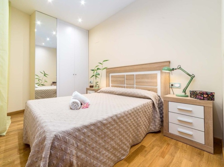 Apartamento Travel Habitat A Jardines Rio Turia — отель с удобствами в Валенсии