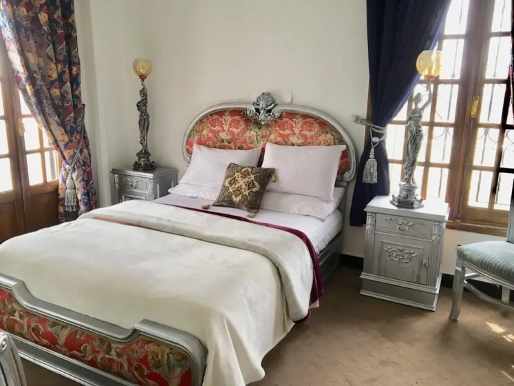 One Bedroom Apartment City Views Local to Airport — отель с удобствами в Каире