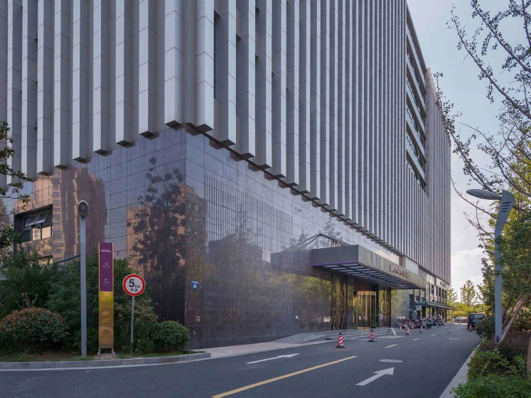 Mercure Hangzhou East Railway Station — забронировать отель в Ханчжоу
