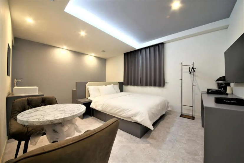 Sloth Hotel Busan Seomyeon 3 — отель в Пусан, Южная Корея