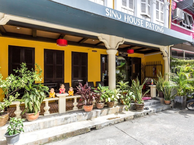 Patong Sino House — отель с удобным расположением в Патонг