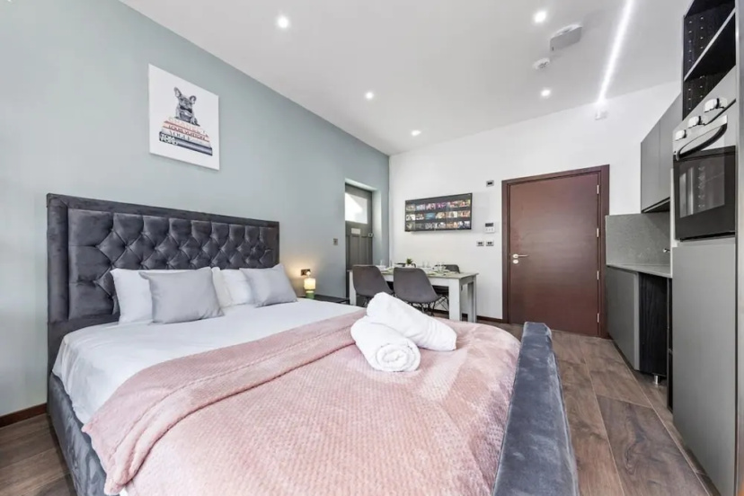 Цены на Luxury Flat in Studio в Лондоне