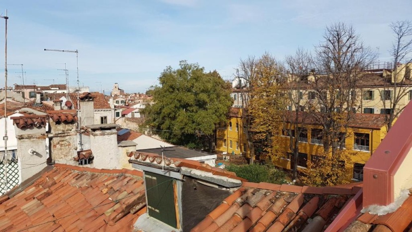 Home Venice Apartments - Biennale 1 - 2 - 3 — отель с удобным расположением в Венеции