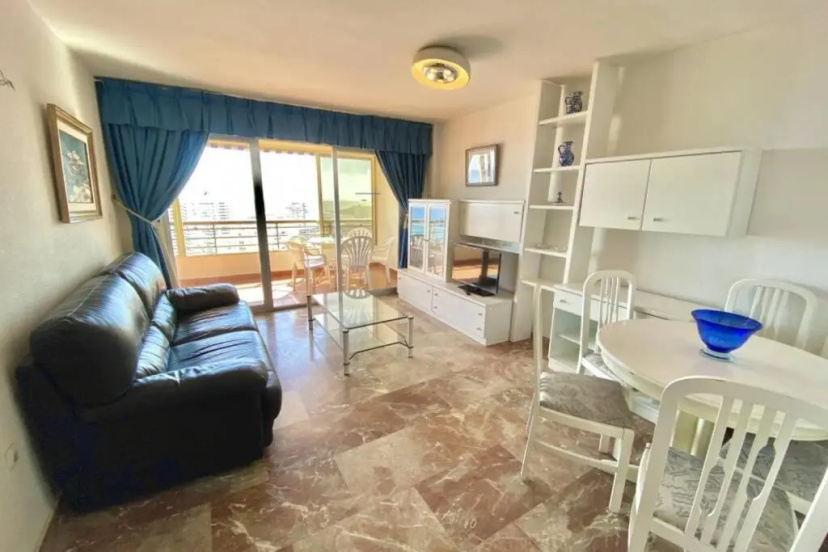 Leo piso 20 apartamento 4 pax Inmobiliaria Leo PLaya de San Juan — отель в Аликанте, Испания