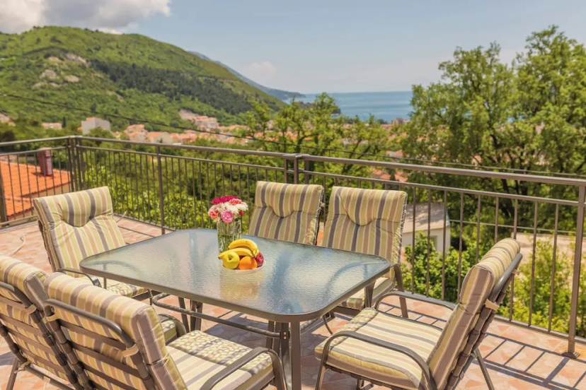 Villa Sunny Hill — отель с удобствами в Будва