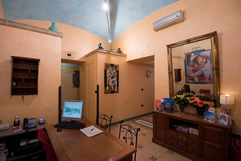 Schilizzi Hotel 3 — отель в Неаполе, Италия