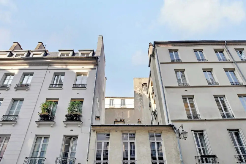Цены на Cosy Apartment - 2br/6p- Strasbourg-saint-denis в Париже