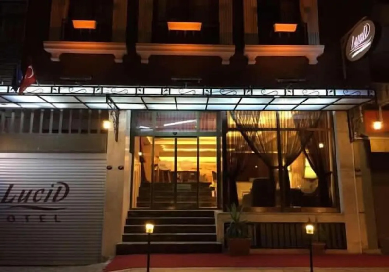 Сравните цены на Lucid Otel в Измире