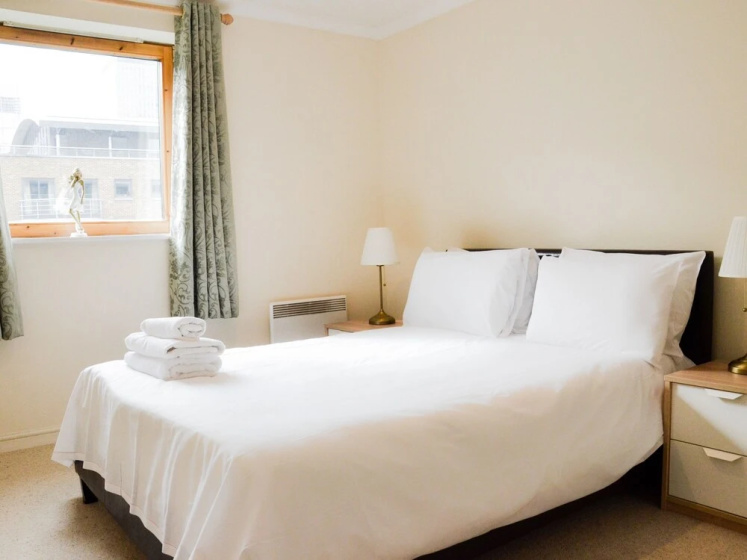 OYO Home Docklands 2 Bedroom Apartment — отель в Лондоне, Соединенное Королевство