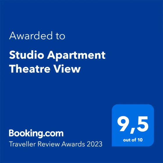 Studio Apartment Theatre View — отель с удобствами в Сараево