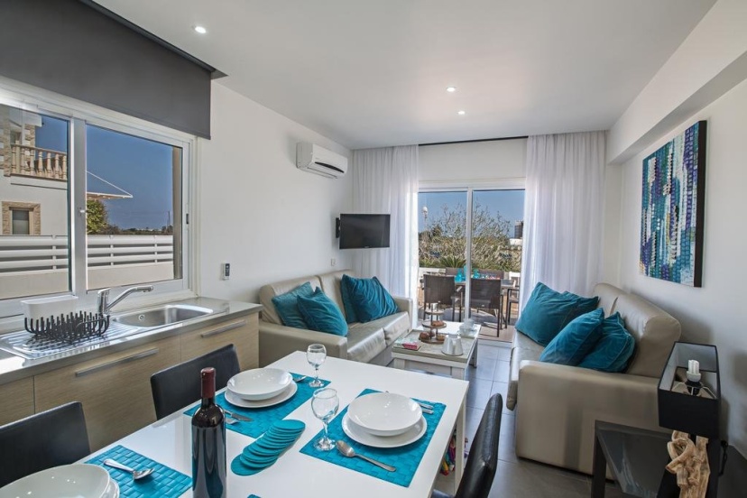 Nicholas Seaview Apartments — комфортный отель в Протарас