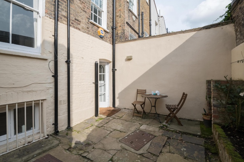 Stylish Sloane Square Home Close to Victoria — отель в Лондоне, Соединенное Королевство
