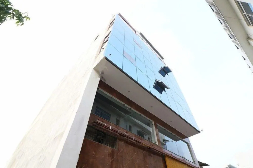 Lotus Hotel Lucknow - Hotel in Λάκναου - Photo 1