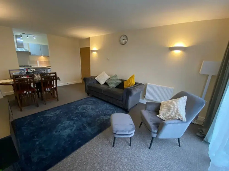 Stunning 2-bed Apartment in London — забронировать отель в Лондоне