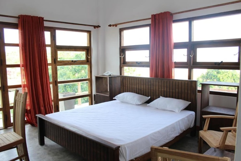Yasra Holiday Villa 3 — отель в Хиккадува, Шри-Ланка