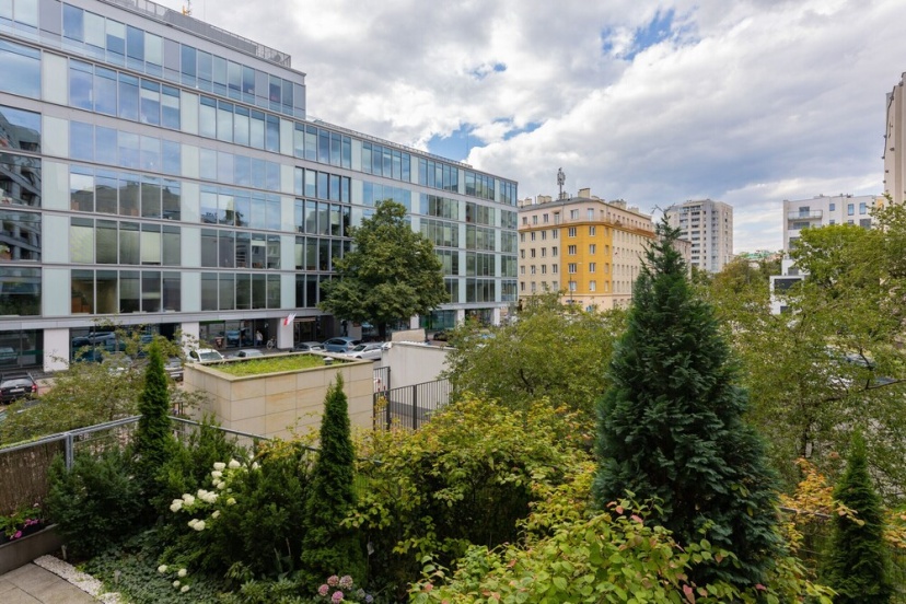 Chłodna Apartment European Square Warsaw — комфортный отель в Варшаве