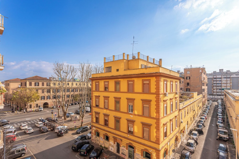 Luminoso appartamento al Pigneto — забронировать отель в Риме