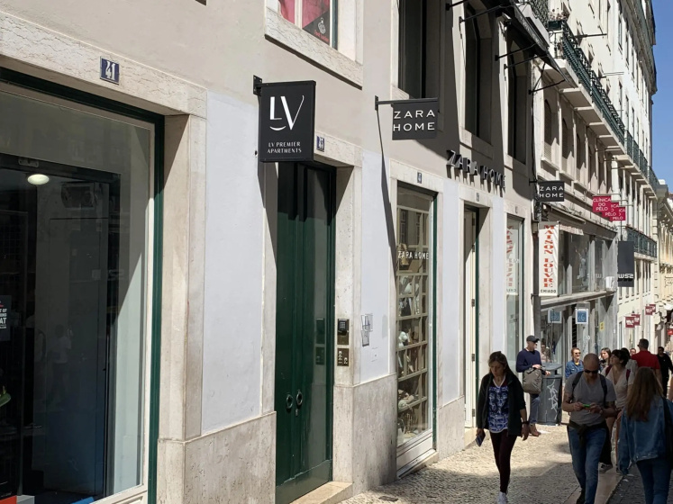LV Premier Chiado CH7 AC Central Elevator — отель в Лиссабоне, Португалия