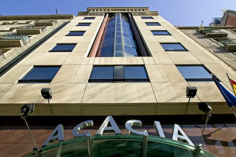 Acacia — отель с удобным расположением в Барселоне